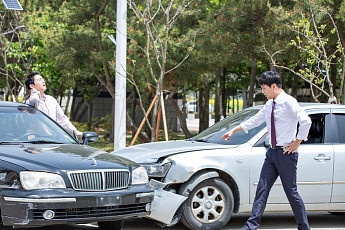 보험으로 막는 '고위험 운전'…보험료 할증·특약 할인율이 해법