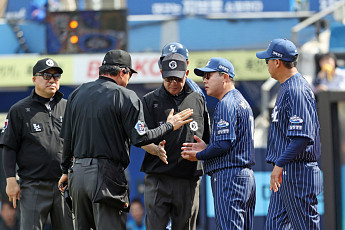 조작 논란에 해고된 이민호 KBO 전 심판 