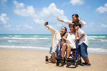 “지팡이 짚고 휠체어 타도” 제약 없이 즐기는 무장애 여행