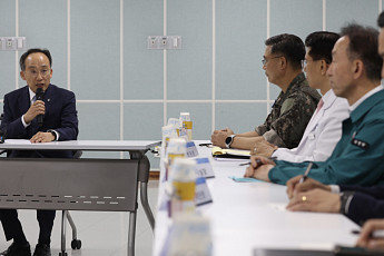 與, 국군수도병원 현장 점검…