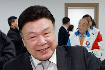 尹, '4전5기' 복싱 전설 홍수환 파나마 특사로 파견