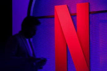 넷플릭스는 레이싱카⋯한국 OTT는 경운기[규제 만능주의의 그늘上-③]