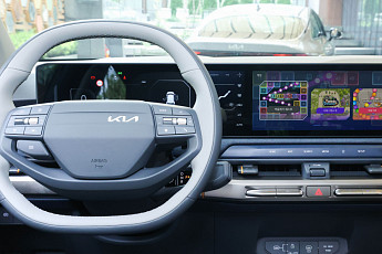 LG유플러스-기아, 더 기아 EV3 모델에 차량용 게임 제공