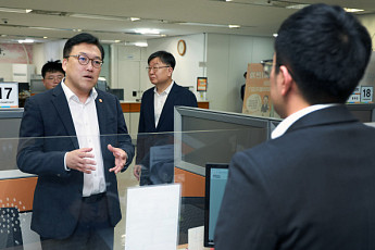 금융위, 내달 안에 서민ㆍ자영업자 지원 개선안 내놓는다