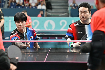 탁구 남자 복식 동메달 2개 확보…수영 조기성 0.21초 차이로 4위 [파리패럴림픽]