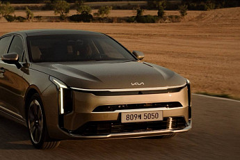 “자동차 광고 맞아?”…영화 같은 K8 광고 누가 만들었을까 [人사이드 모빌리티]