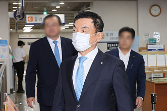 ‘도이치 주가조작’ 투자자문사 임원 항소심, 권오수 상고심 이후 진행