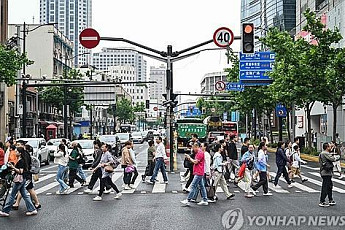 ‘중국 고령화’ 정년 연장…남성 60→63세, 여성 50·55→55·58세
