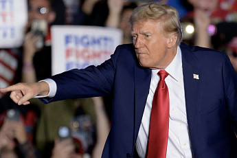 트럼프, 경합주 조기 투표에서 해리스보다 1%p 우위…전국 단위로는 해리스가 앞서