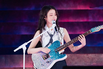 아이유 모르게 이사한 소속사?…또 소환된 '불통 논란'에 팬들 분노