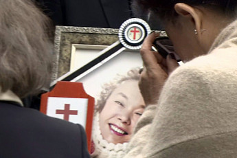 김수미, 마지막 길 동료 연예인·팬들 배웅…