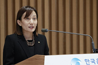 이수형 금통위원 “3분기 성장률 나도 놀라…가계부채 선행지표 개발 중”