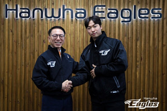 한화·LG·삼성은 알짜배기 챙겼는데 길어지는 KIA의 침묵…이유는? [이슈크래커]