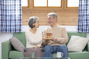 “늦게 시작해, 오래 받을수록 유리해요” 연금수령 똑똑하게 챙기는 방법은?