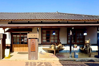 “첨단 기술과 만나 더 진화한 100년 전통 양조”…교촌 ‘발효공방1991’ [가보니]