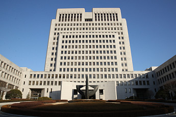 대법 “성폭행 미수라도 피해자 다치면 특수강간치상죄 성립”