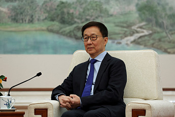 한정 부주석, 시진핑 특사로 트럼프 취임식 참석 예정