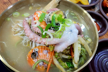 '2TV 생생정보' 오늘방송맛집- 기다려야 제맛, 해신닭칼국수 맛집 '대○○○○○○○○'