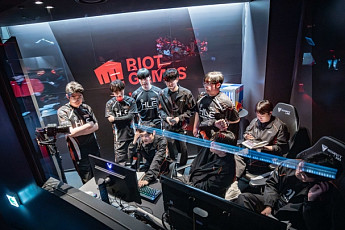 한화생명, '파괴 전차' 위력 증명…젠지 꺾고 PO 3라운드 직행