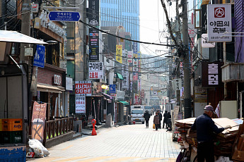 코로나 이후 달라진 자영업 지형⋯창업 인기 업종 폐업 위기에 몰렸다 [서울상권 3년 지형도 ③]