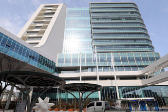 평생 공장 운영해 모은 10억 원 기부…한종섭 할머니 '국민훈장 석류장' 수상