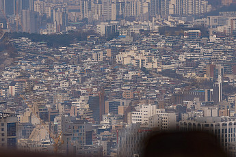 전세난에 허리 휘는 세입자⋯