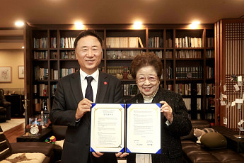 신세계면세점·영인문학관, 창조적 K-문화예술 협력 업무협약 체결