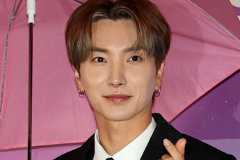 슈퍼주니어 이특, 자택 무단침입한 사생팬들에 분노…“반복 시 경찰에 신고할 것”