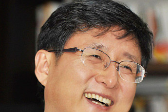 [정책발언대] 공멸 아닌 공존을 위해, Look up 기후정치!