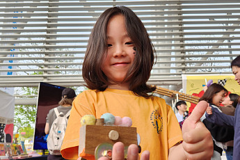 “미니카 만들고 VR 체험까지”…역대 최대 규모 과학 축제 [가보니]