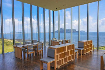 휘닉스, 제주 섭지코지 '글라스 하우스' 베이커리 카페로 재단장