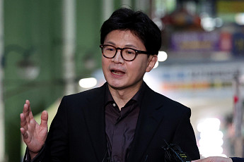 “탄핵 대통령 소속 정당이 재집권을?”...한동훈이 '퐁피두'를 꺼낸 이유