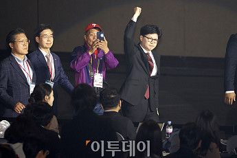 “친윤, 당을 다 말아먹어”...강제 후보교체에 ‘친한계’ 일제히 비판