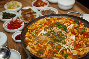 '2TV 생생정보' 오늘방송맛집- 기다려야 제맛, 모두가 반한 강릉의 맛! 초당 순두부 맛집 '정○○'