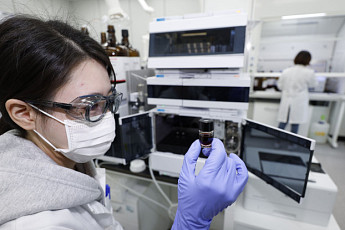 신약개발 강국 도약하려면?…전폭적 투자에 더해 다양한 전략 필요