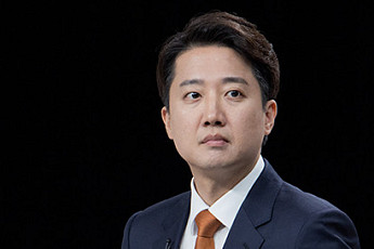 이준석, '여성 신체 원색적 표현' 논란에...