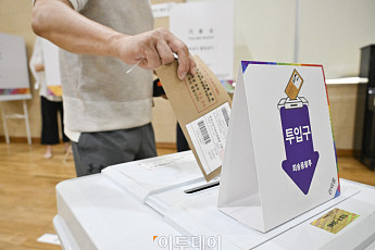 대선 사전투표율 낮 12시 8.70%…동시간대 역대 최고