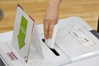 사전투표 첫날 오전 9시 투표율 3.55%…역대 최고