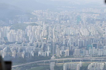 금리 떨어지고 집값은 고공행진…부동산 간접투자 뜬다 [K머니무브]