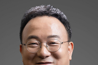 문혁수 대표의 선견지명⋯LG이노텍, 모바일용 반도체 ‘코퍼 포스트’ 최초 개발