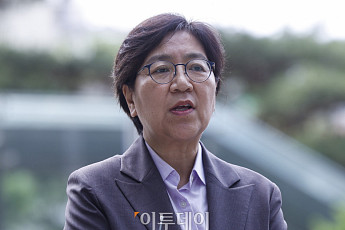 의협 이어 간호계도 “정은경 복지부 장관 후보 환영”