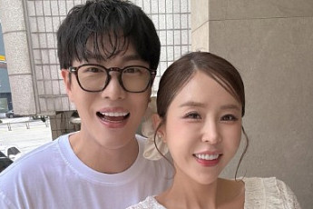 문원, 신지와 결혼 위해 합의이혼서까지 공개⋯이혼 사유는 '성격차이'