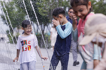 [날씨] 찜통 넘어 '압력밥솥' 더위…서울ㆍ대전ㆍ광주 체감온도 35도 육박