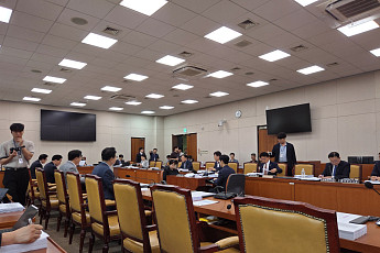與野, 불법 건축물 양성화법 심사 연기…국토부는 신중 모드