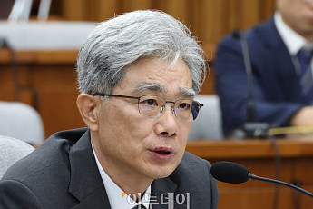 석 달 만에 9인 헌재…김상환 소장 임명안 통과