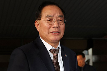 '공휴일에도 카드 긁고, 직원들 사비로 메우고'… 하윤수 전 부산교육감 경찰 고발