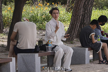 불볕더위에 낮아진 면역력…대상포진 주의보 [e건강~쏙]