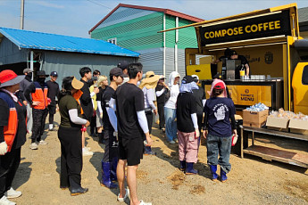 컴포즈커피, 충남 당진 수해복구 현장에 ‘찾아가는 커피트럭’ 지원