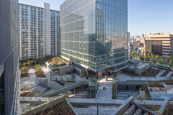 침침한 시장이 빛나는 '핫플'로…서울 곳곳에 활기 불어넣는 'K 건축'