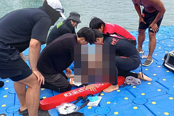 부산 송도해수욕장 무료 카약 체험 중 60대 남성 숨져